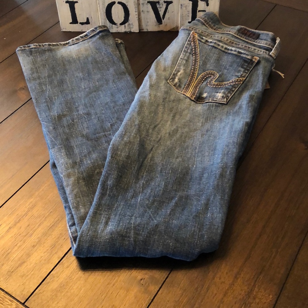 Jeans - Picture 3 of 4